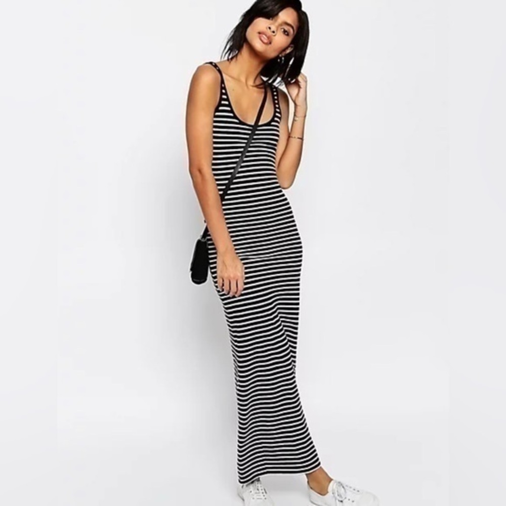 HEART & HIPS women’s black/white striped long maxi sleeveless summer tank dress.
